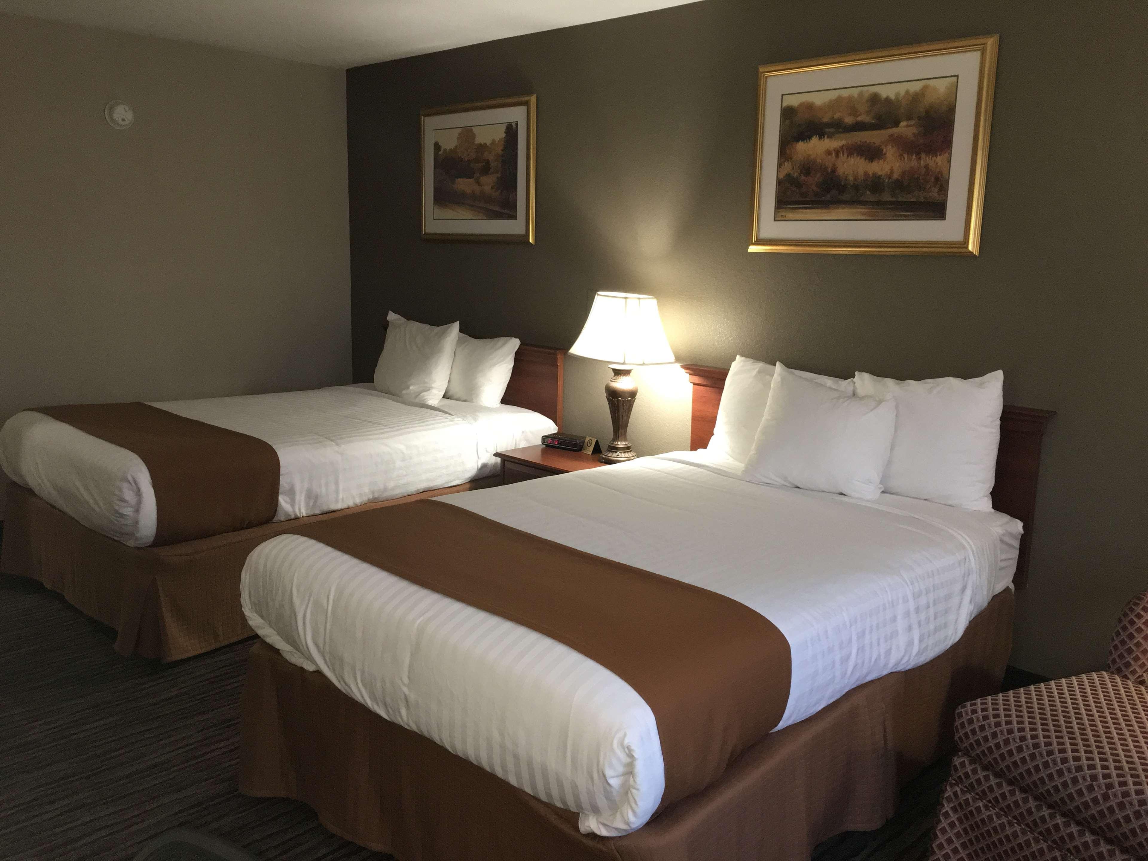 Best Western Gateway Adirondack Inn Utica Bagian luar foto