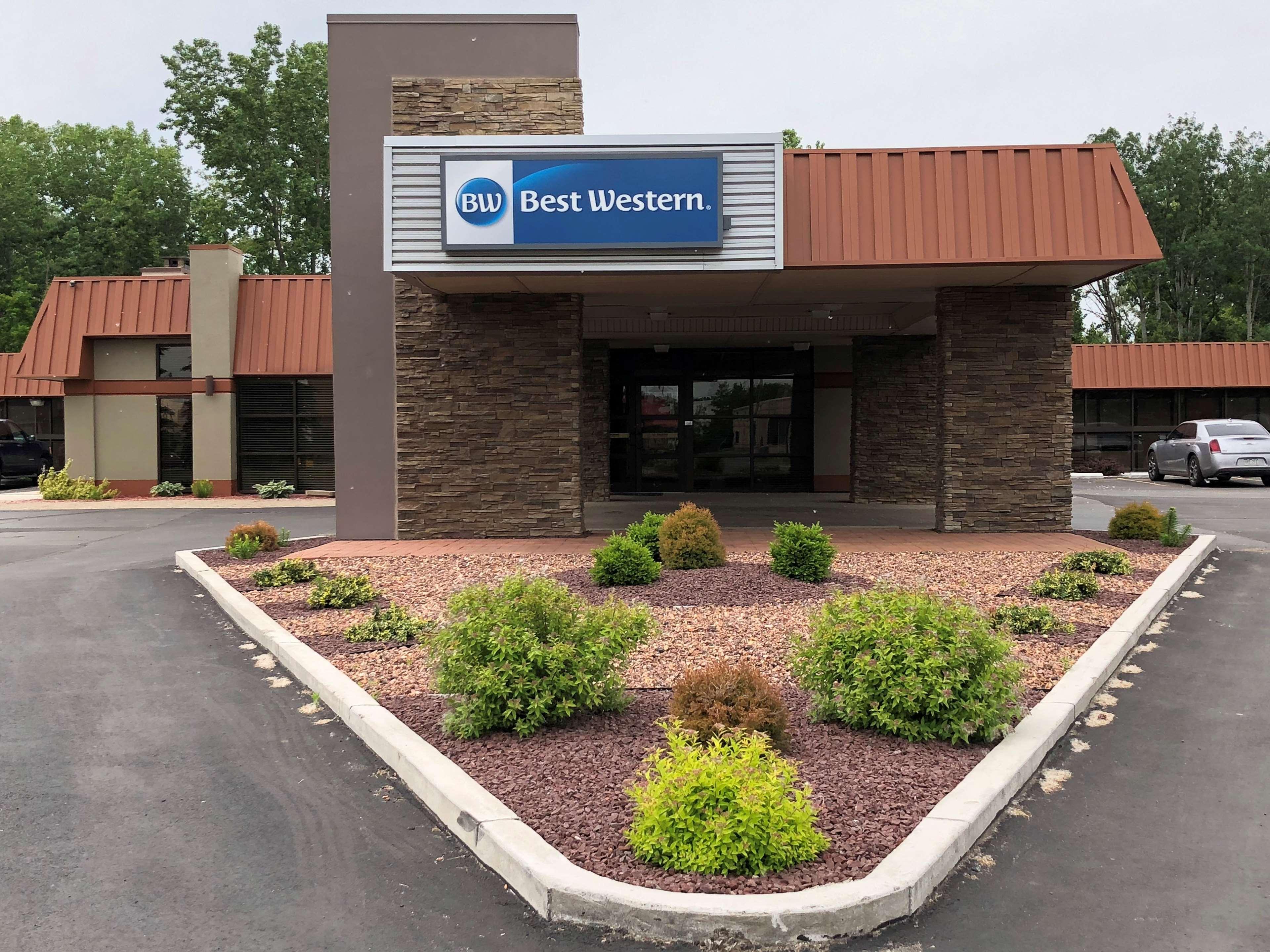 Best Western Gateway Adirondack Inn Utica Bagian luar foto