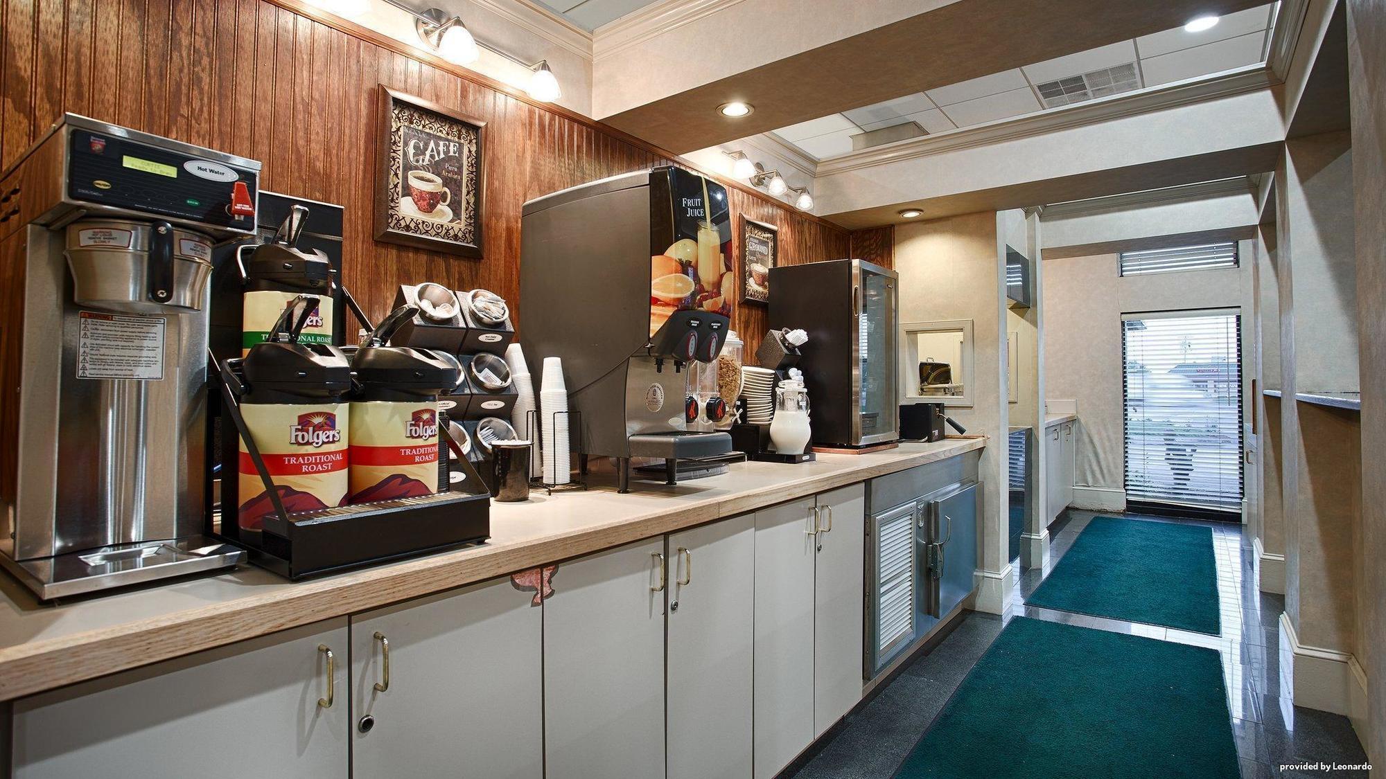 Best Western Gateway Adirondack Inn Utica Bagian luar foto