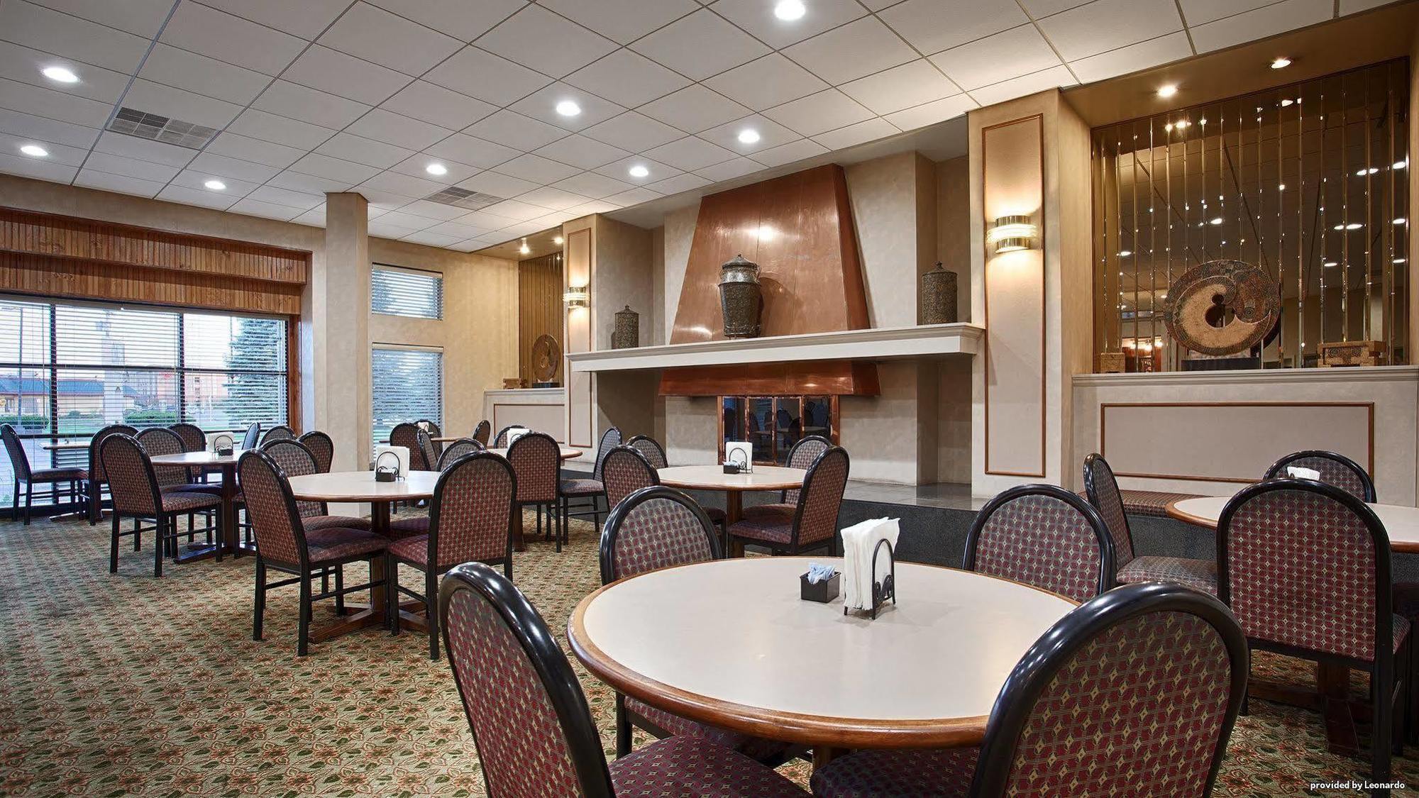 Best Western Gateway Adirondack Inn Utica Bagian luar foto