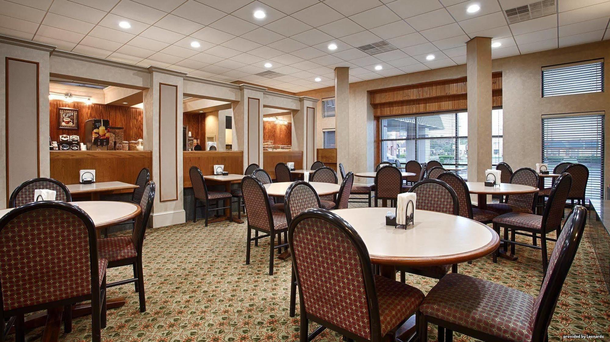 Best Western Gateway Adirondack Inn Utica Bagian luar foto