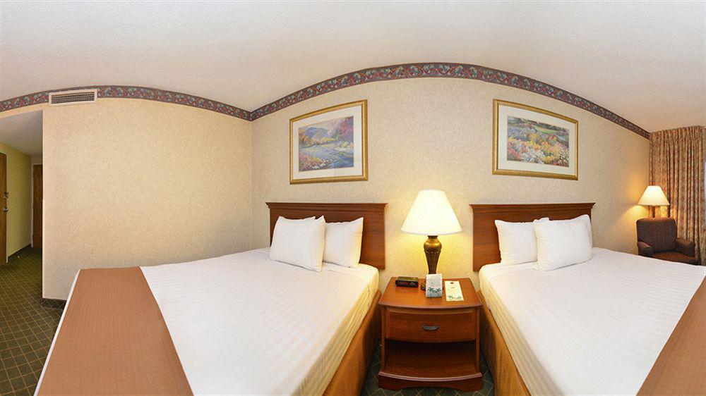 Best Western Gateway Adirondack Inn Utica Bagian luar foto